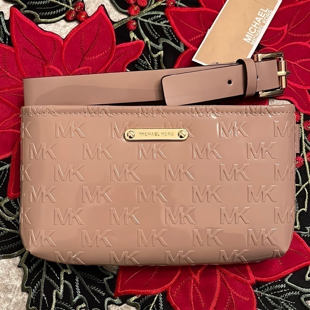 Brand New Michael Kors Logo Debossed Zippered Belt Bag in Fawn Shiny Neutral